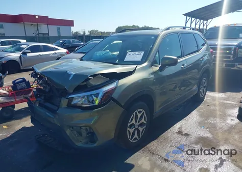 2019 Subaru Forester Premium z USA, uszkodzony, nr VIN JF2SKAEC8KH567302
